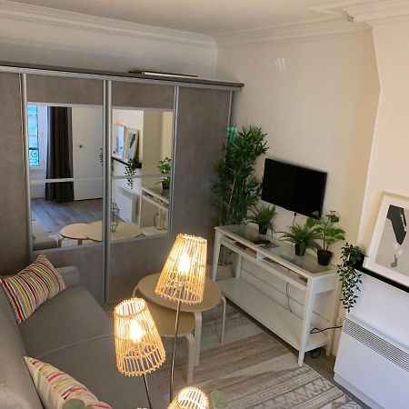 Studio Moderne Au Coeur De Paris Batignolles Exteriör bild