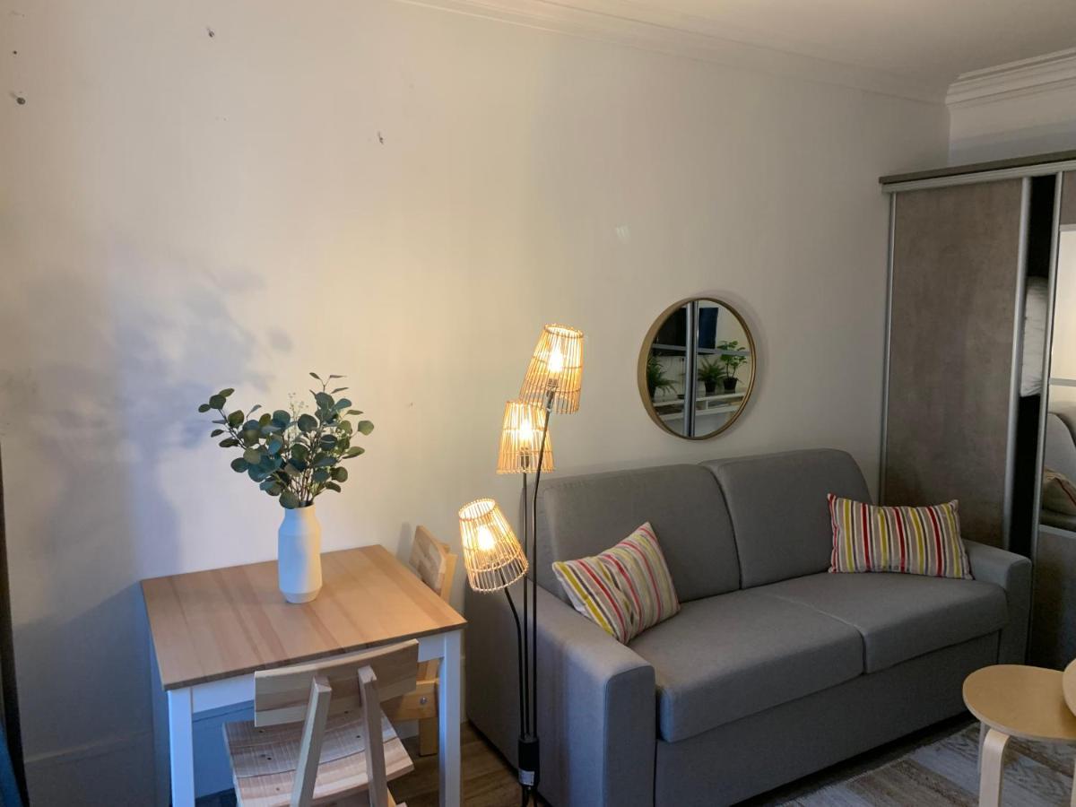 Studio Moderne Au Coeur De Paris Batignolles Exteriör bild