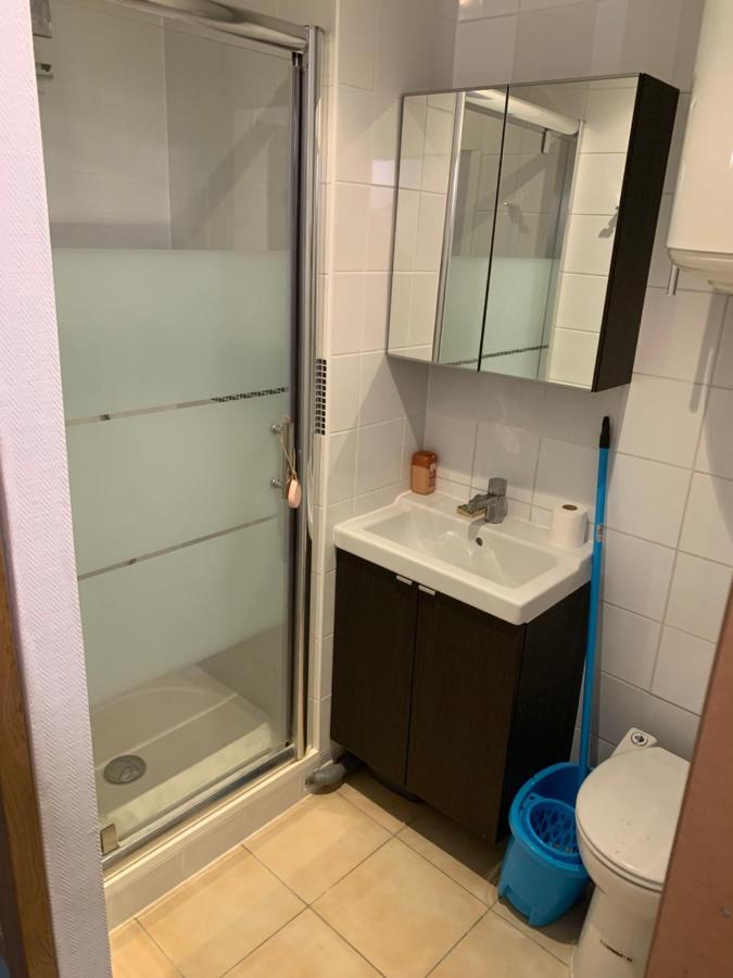 Studio Moderne Au Coeur De Paris Batignolles Exteriör bild