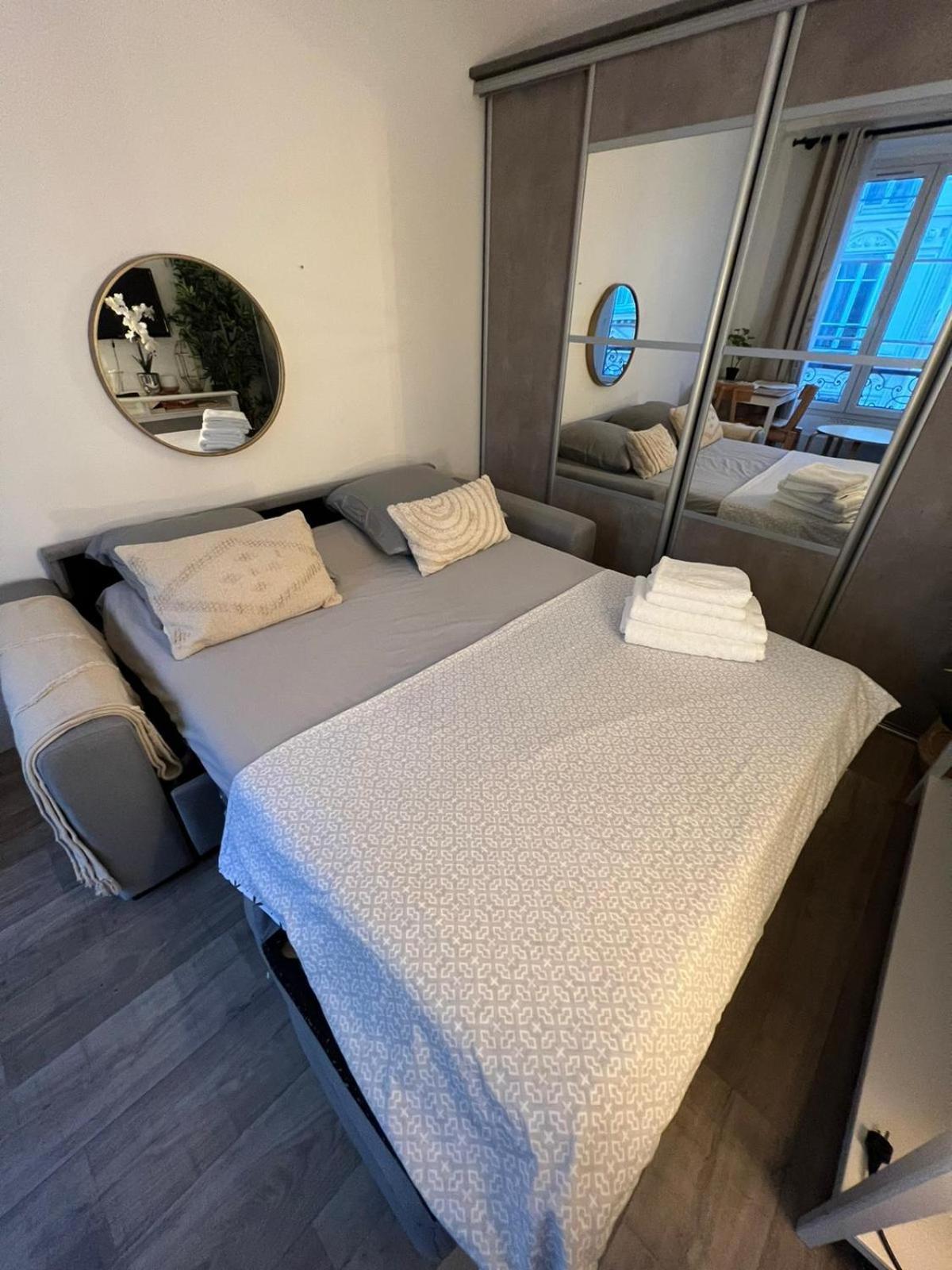 Studio Moderne Au Coeur De Paris Batignolles Exteriör bild